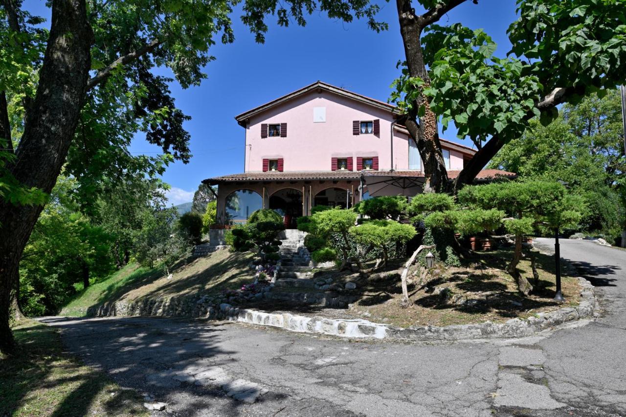 B&B Four Winds Follina Bagian luar foto