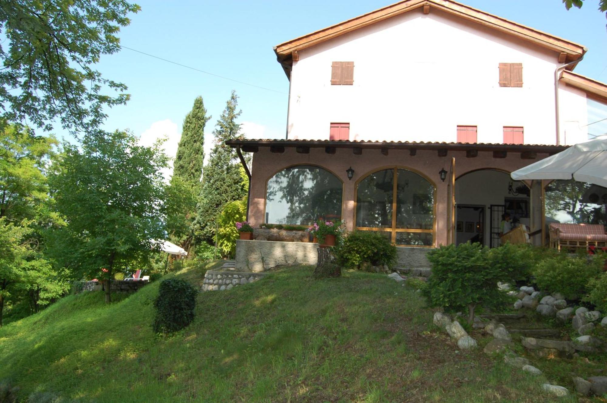 B&B Four Winds Follina Bagian luar foto